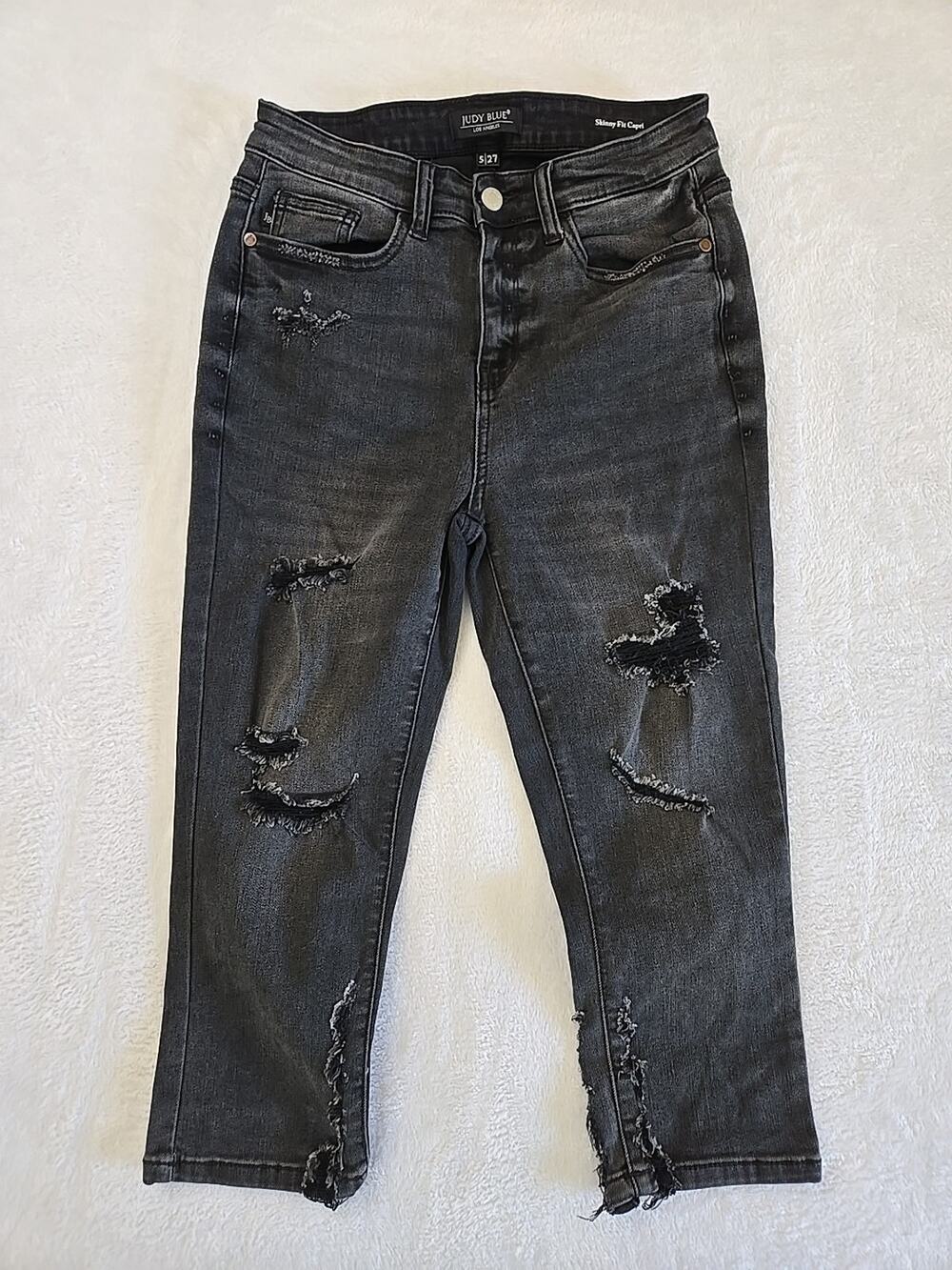 Judy Blue Black Skinny Fit Capri Jeans Womans Sz 5/27 Distressed JB82270BK Indie